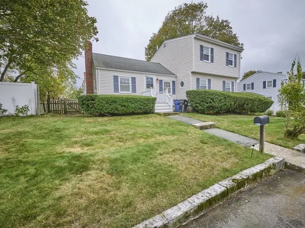 7 Lovett St, Salem, MA 01970