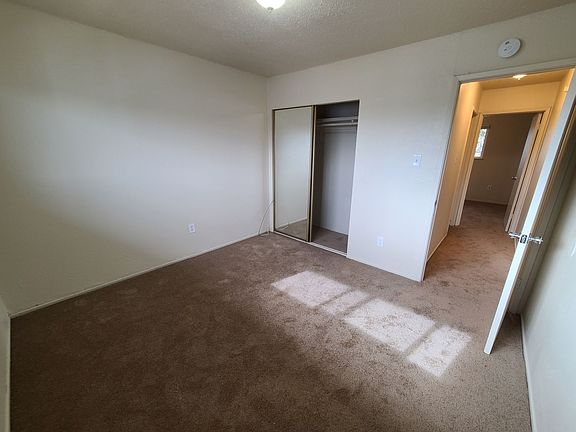4th image of 9235 Holly St