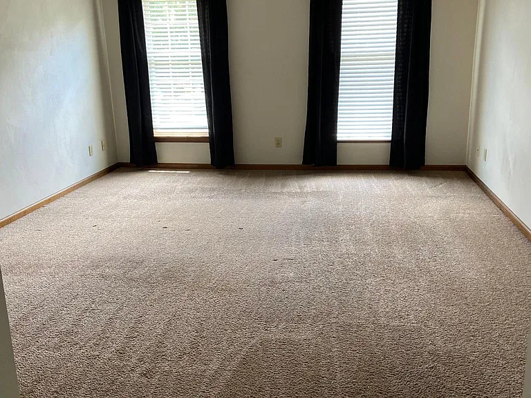 Master Bedroom. Quite spacious.