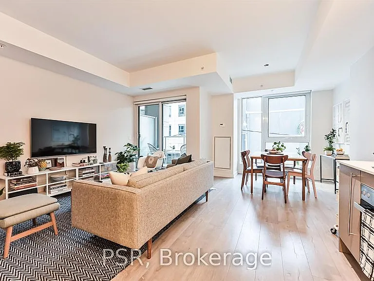 199 Richmond St W #218 — Photo 27