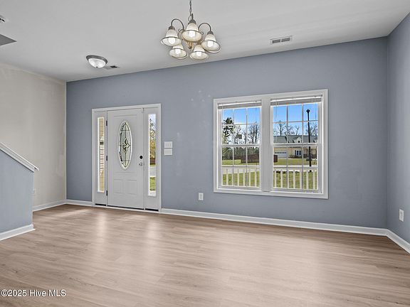 3rd image of 115 Craig Drive