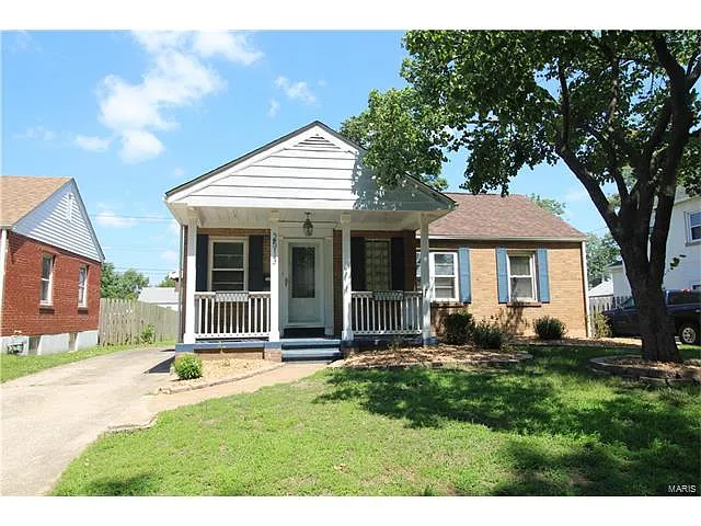 2513 Benton St photo 1
