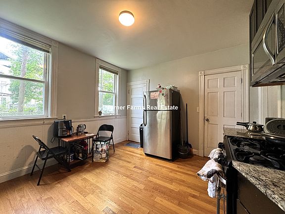 2nd image of 13-15 Cawfield St #1