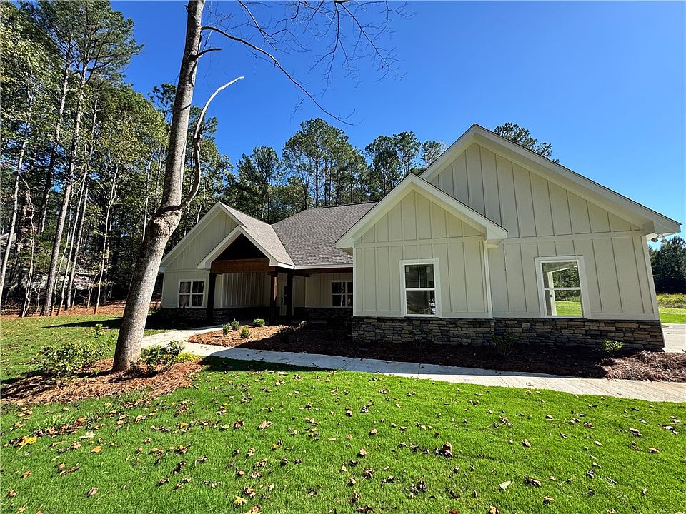 1st image of 1652 Lee Road 183