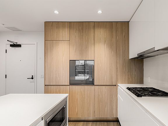 4th image of 6300 Minoru Blvd #528