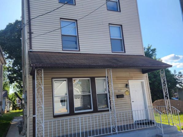 211 Broad St