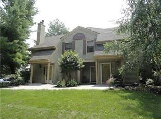 2907 Ridgefield Ct, Helmetta, NJ 08828