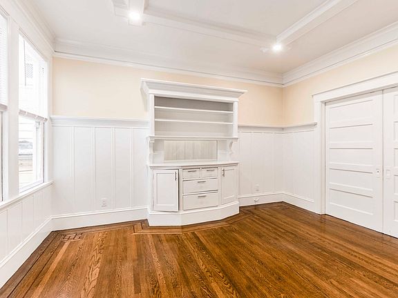 5th image of 1640 Hyde St