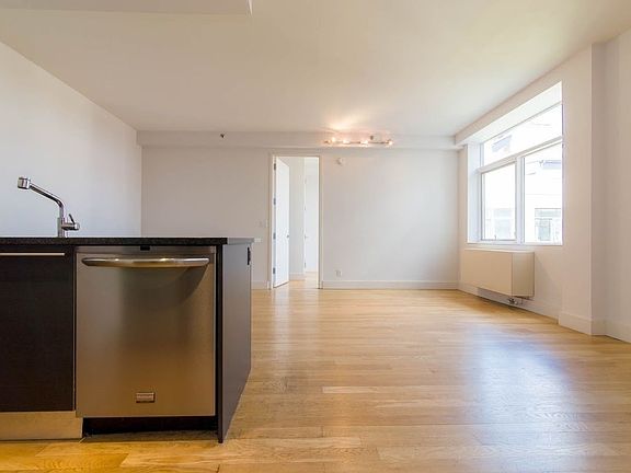 4th image of 114 Troutman St APT 528
