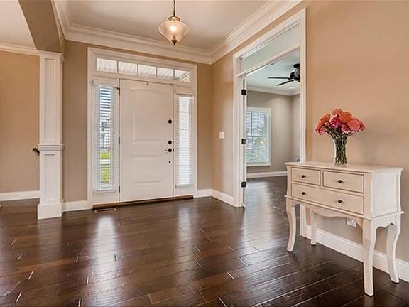 3rd image of 2115 Long Cove Cir