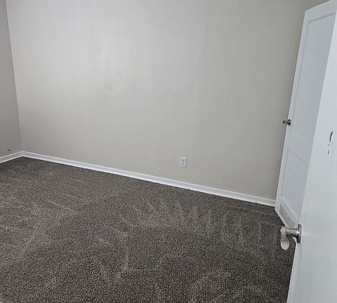 3rd image of 170 & 172 Lunetta St #172