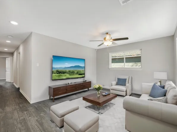 2709 Carpenter Ave, Dallas, TX 75215