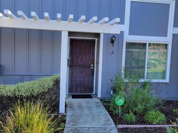 14 Park Ln, Richmond, CA 94803