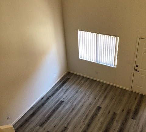 3rd image of 5148 Heddell Ct