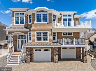 23 E 42nd St, Brant Beach, NJ 08008