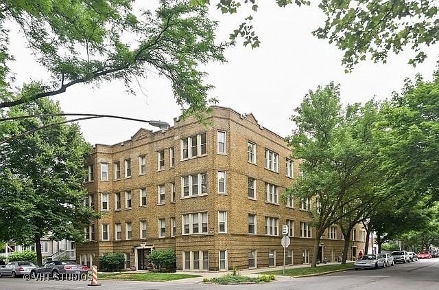 1st image of 2154 W Ainslie St