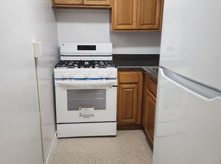 33 Point St #3, Yonkers, NY 10701