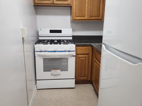 33 Point St #3