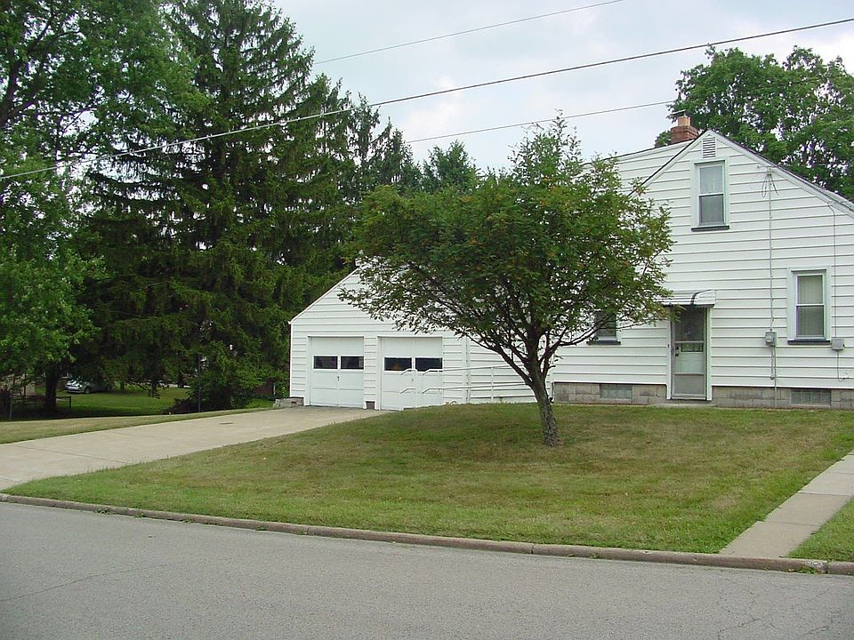 4603 Waseka garage side