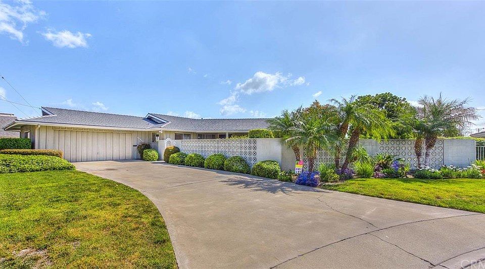 1st image of 14222 Acacia Dr