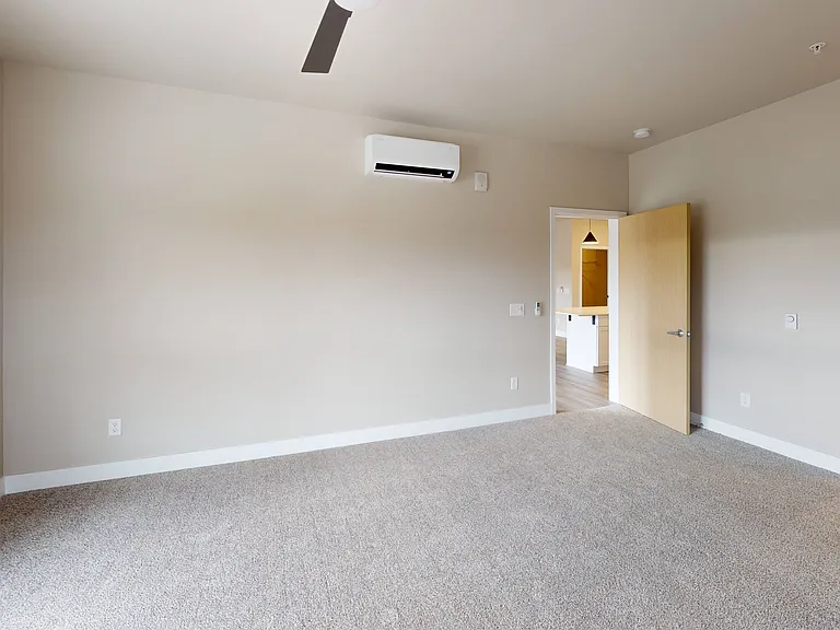Archway Apartments | 2 Bedroom XL | 2 Bath