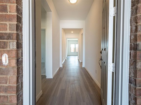 2nd image of 3804 Chicory Ct