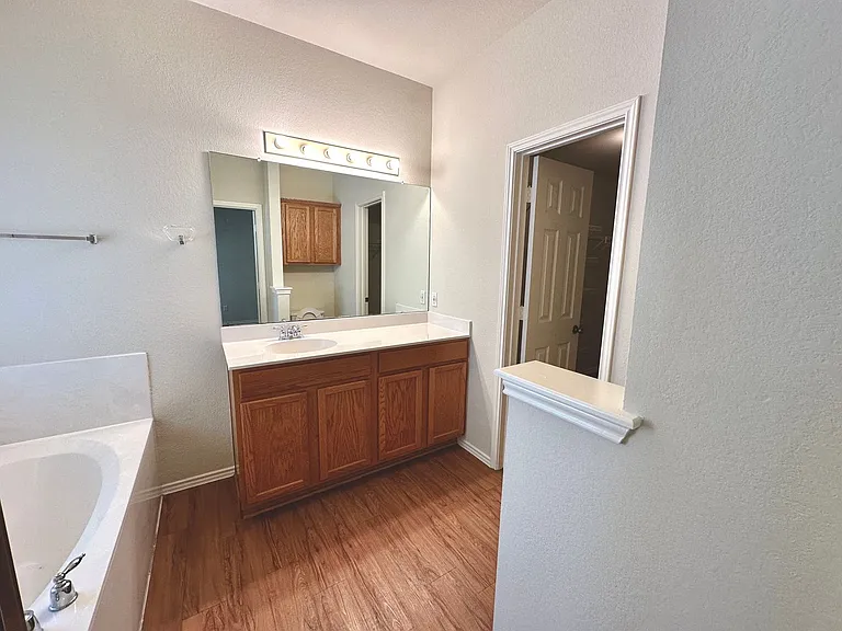 3710 Cap Rock Trl — Photo 13