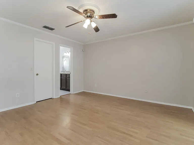 10064 Marguex Dr — Photo 9