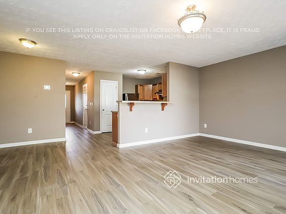 5th image of 105 Magnolia Gardens Walk