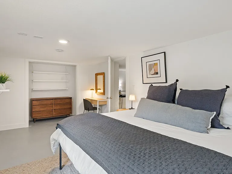 828 NE Sumner St #B — Photo 8