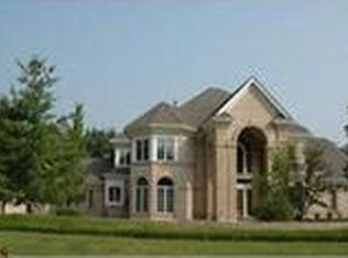 445 Sheffield Estate Dr, Saint Louis, MO 63141
