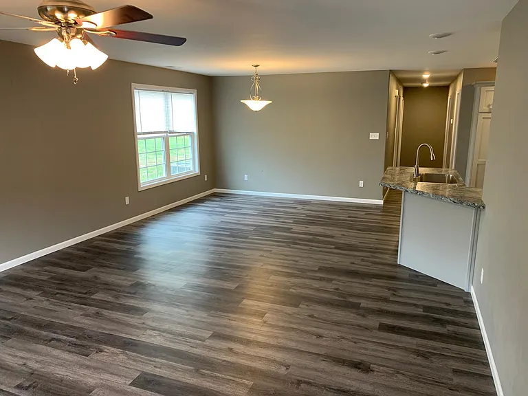 727 Valley View Ct — Photo 8
