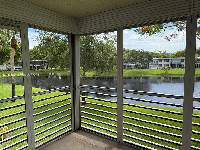 4261 W Palm Aire Dr #202 — Photo 19