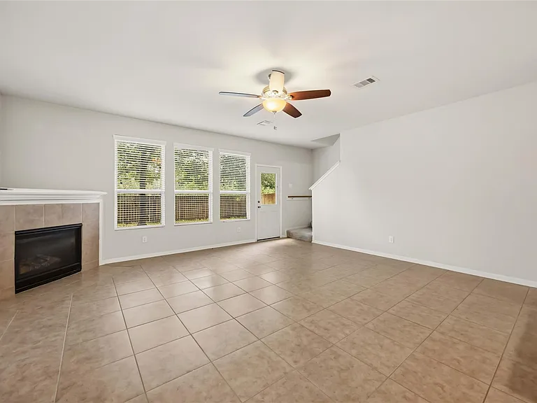 29526 Winton Wood Way — Photo 4