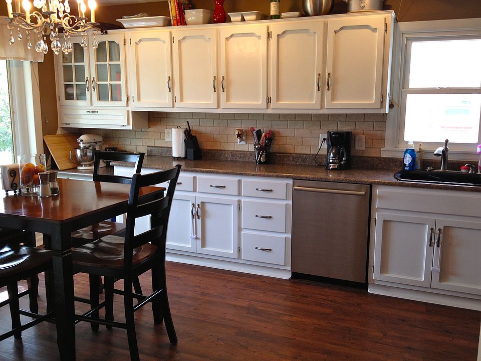 Beautifully Updated Kitchen