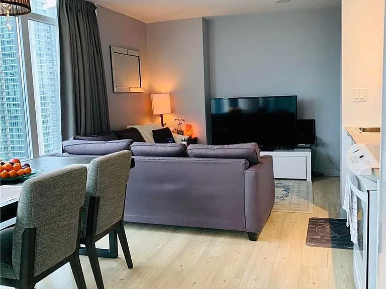 4K Spadina Ave #1202 — Photo 8