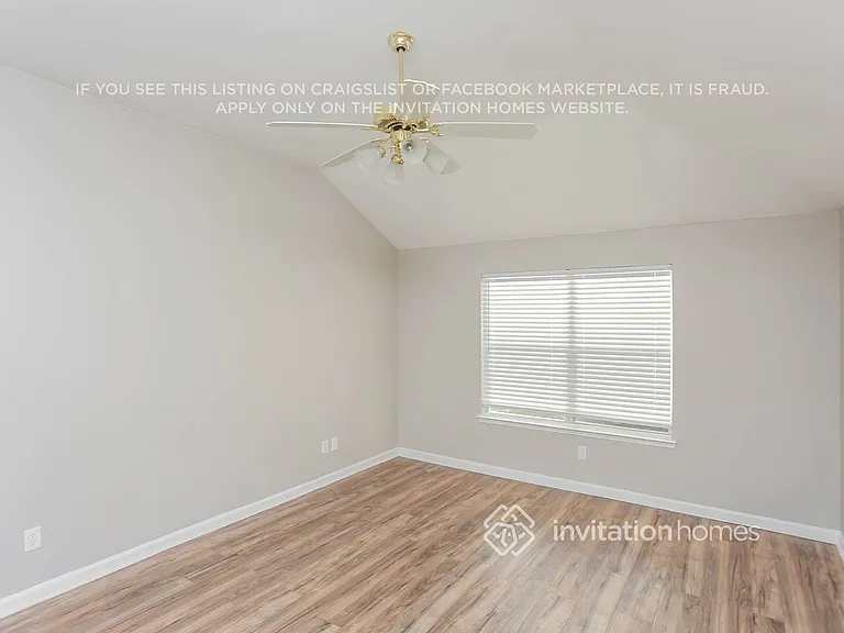 8117 Hennessey Trl — Photo 11