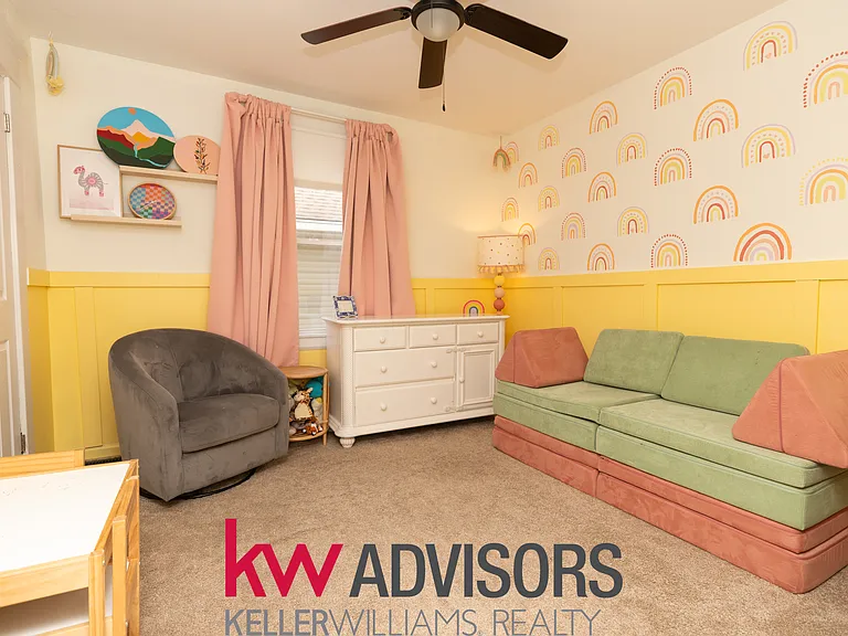 2320 Kenilworth Ave — Photo 15
