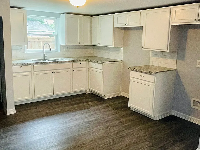 3231 Beulah St #B — Photo 2
