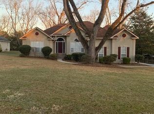 102 Silver Cir, Warner Robins, GA 31093