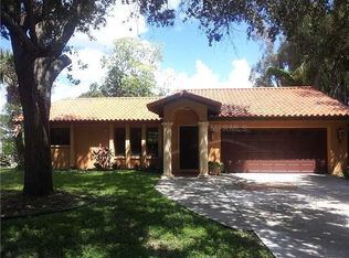 1907 Fiesta Dr, Sarasota, FL 34231