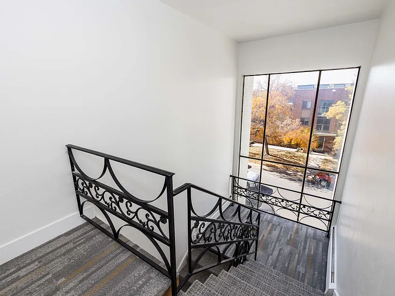 816 N Cherry St — Photo 11