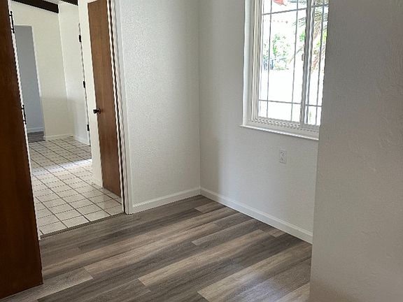 4th image of 3133 W Mill Creek Dr
