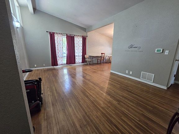 3rd image of 3802 W Del Sienno St
