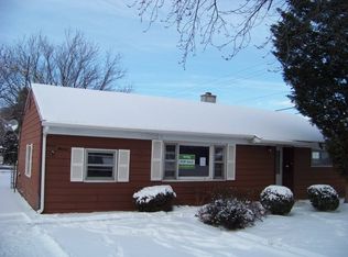 1600 Marlboro Ln, Crest Hill, IL 60403