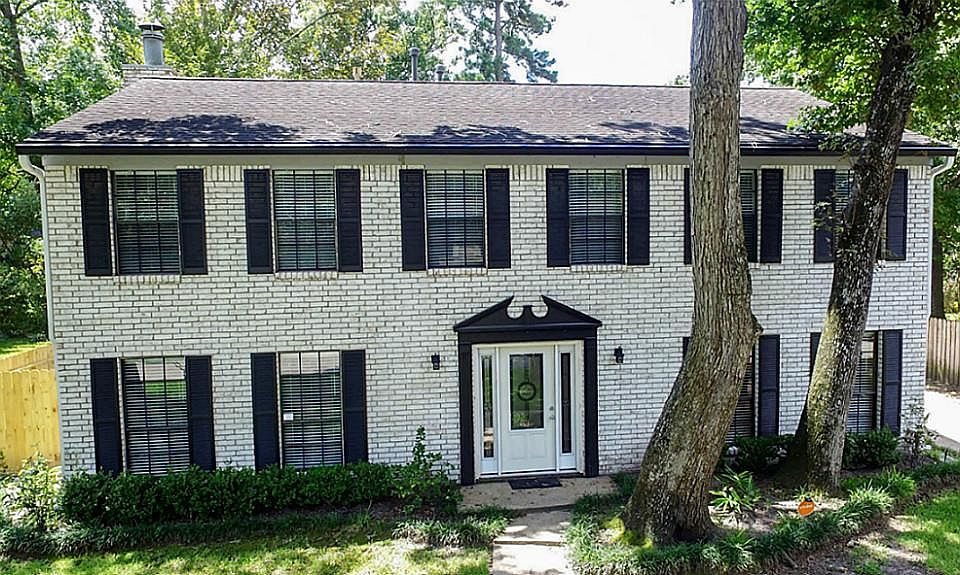 1st image of 2902 Golden Leaf Dr