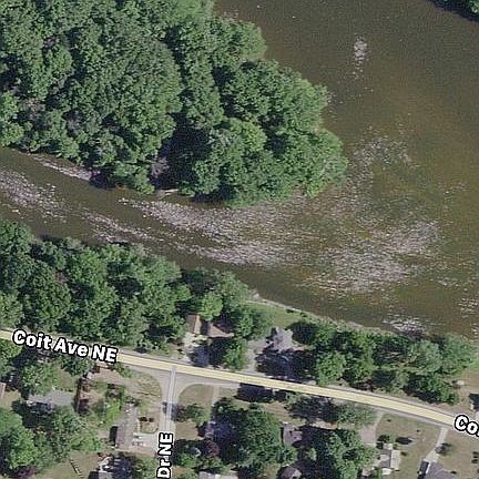 3rd image of 5054 Rock River Dr NE