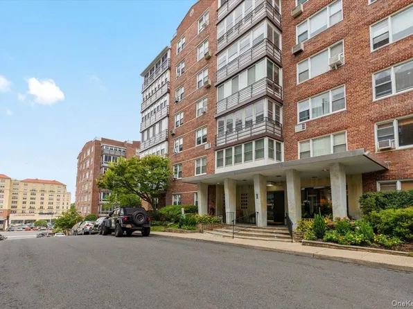 1 Washington Square Washington Square #1D, Larchmont, NY 10538