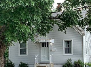 1912 N 19th St, Springfield, IL 62702