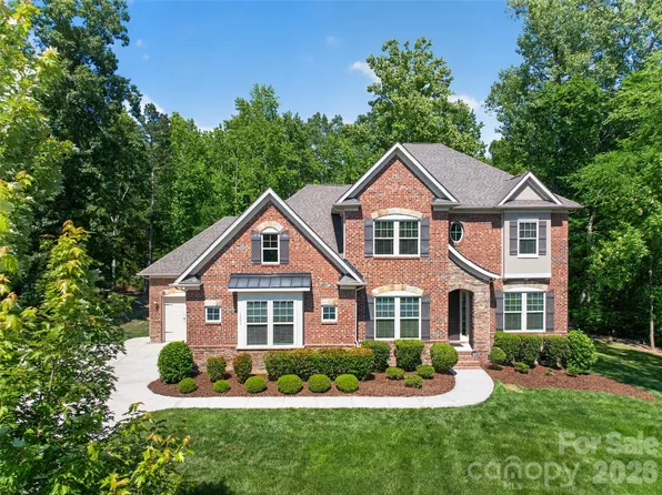 1005 Kara Ct, Stallings, NC 28104